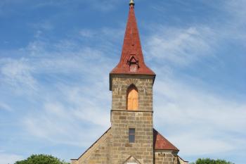 Prasek - kostel (© Jiří Špaček, 08/2017)