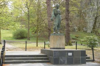 Děčín - socha Dr. Miroslava Tyrše (© Jiří Špaček, 06/2015)