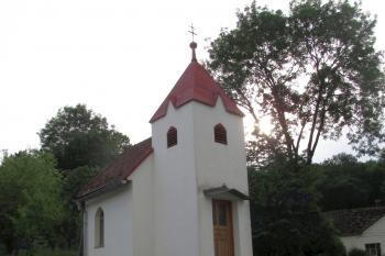 Kaple od jihovýchodu (© Adam Šebesta, 09/2017)