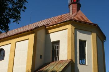Popovice - závěr kostela (© Jiří Špaček, 8/2017)