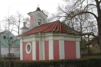 Kaple sv. Archanděla Michaela v Královicích u Zlonic ( © Pavel Vítek 11/2017)