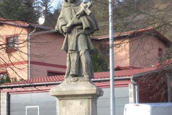 Socha sv. Jana Nepomuckého v Kralupech nad Vltavou ( © Pavel Vítek 11/2017)