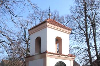 Kaplička v Třebusicích ( © Pavel Vítek 03/2018)