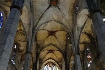 interiér baziliky v pohledu od vstupu k presbyteriu ( © Jan P. Štěpánek 04/2018)