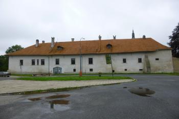 zámek Nová Bystřice (© Vlastislav Mareček, 07/2016)