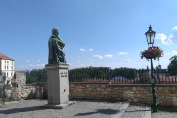 Litoměřice - Máchův pomník (© Simona Kidlesová, 08/2017)