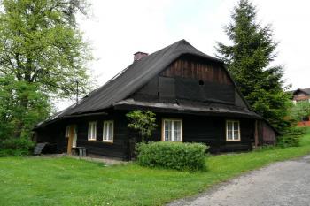 celkový pohled od jihu (© Jan P. Štěpánek 2011)
