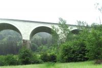 železniční viadukt