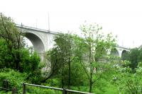 železniční viadukt