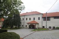 Strání