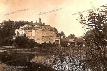 secesní část zámku na staré fotografii - pohled od jihozápadu (© zdroj:http://www.slovenskehrady.sk)