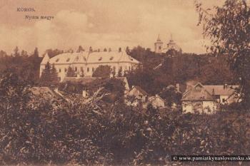 zámek na dobové pohlednici z r. 1910, již po dokončení přestavby. (zdroj: http://www.pamiatkynaslovensku.sk)