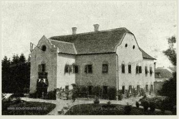dobová pohlednice 1. polovina 20. stol. (© zdroj:http://www.slovenskehrady.sk)