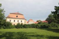 Továrniky