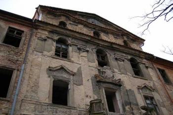 Zadní průčelí zámku (© Dita Kacerovská, 02/2007)