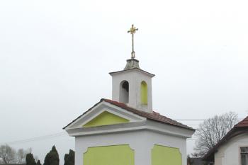 Kaplička v Plchově u Slaného ( © Pavel Vítek 04/2018)