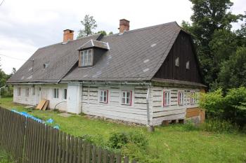 Roubený venkovský (© Luděk Vláčil 07/2018)