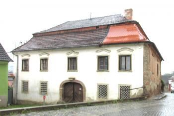 Dům Peklo v Tišnově ( © Pavel Vítek 05/2018)