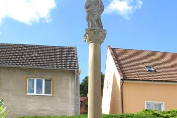 Buštěhradský sloup se sochou Panny Marie ( © Pavel Vítek 06/2018)