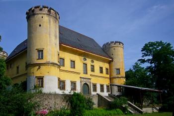 pohled od jihovýchodu (© Jan Čadílek, 07/2009)