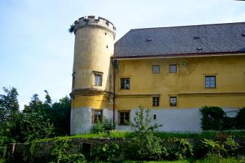 pohled od jihozápadu (© Jan Čadílek, 07/2009)