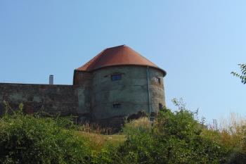 Jižní bašta předhradních hradeb (© Dušan Dohňanský  07/2021)