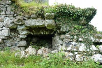 Sutí zavalená výpadní branka. (© Pavel Semple, 07/2017)