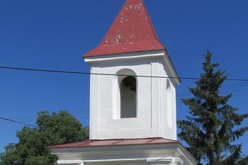 Kaple sv. Václava v obci Kly u Mělníka ( © Pavel Vítek 07/2018)