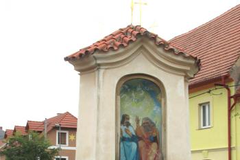 Kaple Nejsvětější Trojice na Hořínské návsi ( © Pavel Vítek 06/2018)