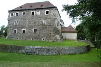 Vodní tvrz (© František Kinař, 08/2014)