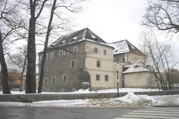 tvrz Jeseník (© Vlastislav Mareček, 02/2005)