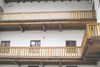 tvrz Jeseník (© Vlastislav Mareček, 02/2005)