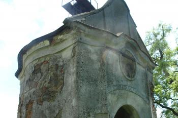kaple před rekonstrukcí (© Milan Caha, 06/2010)