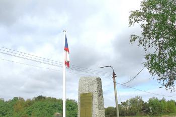 Pomník rumburské vzpoury 1918 v Novém Boru ( © Pavel Vítek 10/2018)