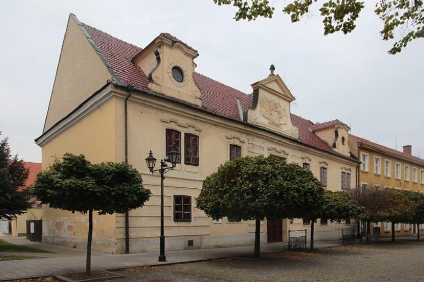 Gvadányiho kúria