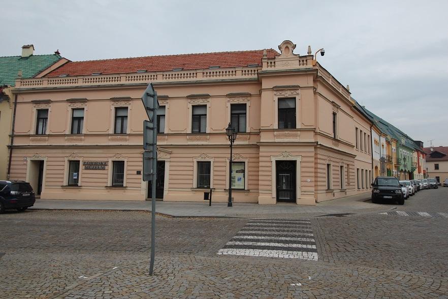 Mittákovská kúria