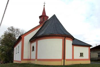 Kostel Nejsvětější Trojice v Mladějově na Moravě ( © Pavel Vítek 10/2018)