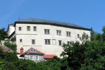 Pohled od jihu ( © Petr Turyna 08/2005)