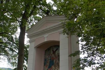 kaplička křížové cesty ( © Milan Caha 08/2014)