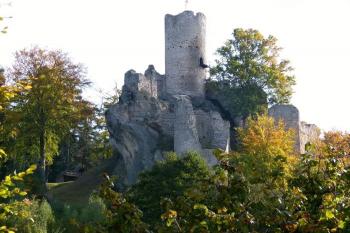 podzim na Frýdštejně ( © Jan P. Štěpánek 09/2012)