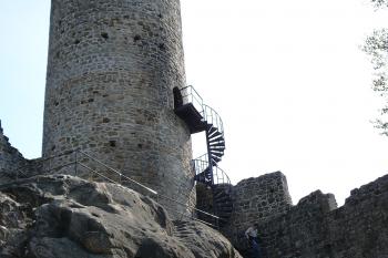 Zřícenina hradu Frýdštejn (© Vlastislav Mareček, 04/2011)