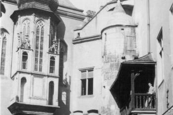 Kutná Hora - Vlašský dvůr na histor.fotografii z počátku 20.stol. (soukr.sbírka IvoR) (© ?)