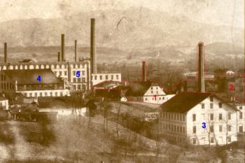 Výřez ze snímku z doby před rokem 1896, zachycující frýdeckou tovární čtvrť od severozápadu. ( © SOkA Frýdek-Místek)