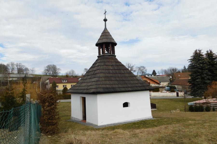 návesní kaple