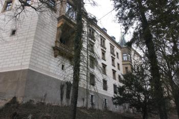 Severní průčelí zámku ( © Ivan Grisa 03/2011)