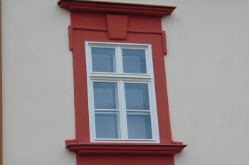 Detail okenního ostění (© Dušan Dohňanský 02/2021)