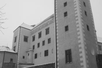 Východní křídlo původního hradu ( © Ivan Grisa 12/2009)