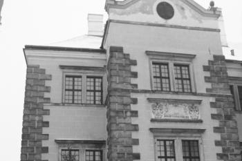 Jižní křídlo u kostela sv. Jakuba ( © Ivan Grisa 12/2009)