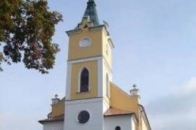 Velké Poříčí-kostel (© Info Hronov  07/2012)