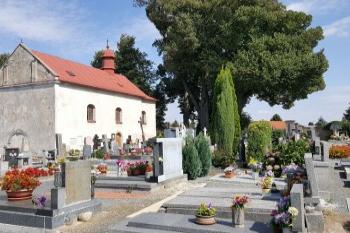hřbitovní kostel sv. Štěpána (© TIC Seč  06/2016)